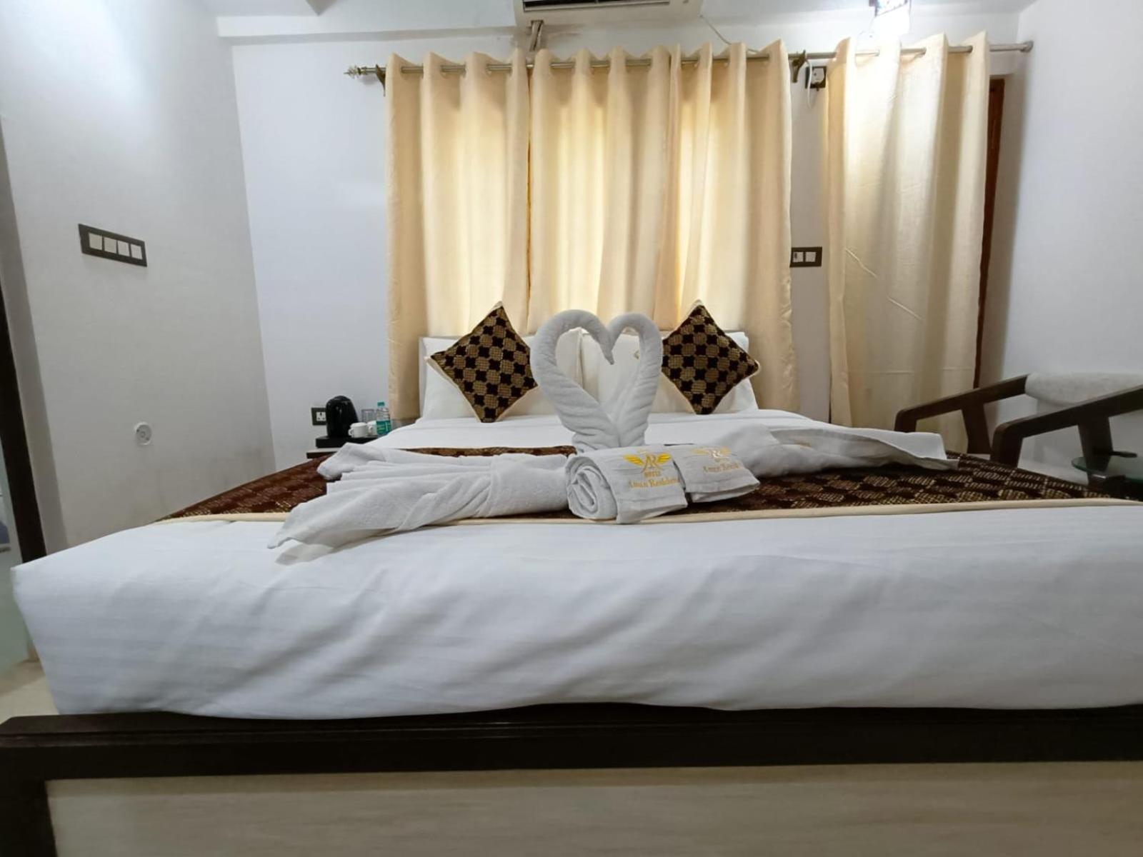 Hotel Aman Residency Prayagraj Exterior foto